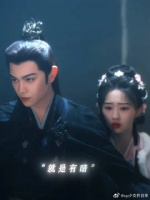 光终究洒在了他的身上