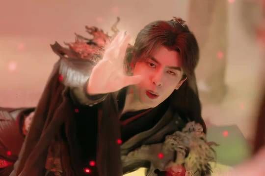 即使他已入魔最终的执念还是黎非,至始至终都是守护着她!