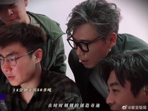 “只是为什么眼泪会流”