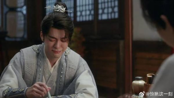 李莲花研究黑暗料理 方多病瞬间惊呆：麻辣枸杞莲子羹！