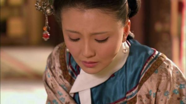 甄嬛伤重失宠，再不能舞，本宫虽逝，见此盛极而衰，笑其昔日风光终成空