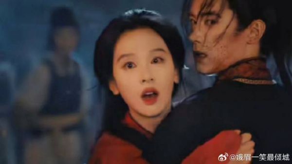 人生最痛苦的事莫过于父母接连死去，杀父仇人竟是她的爱人