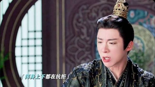 书卷一梦：笑不活了!好大一张床，四个人刚好凑一桌麻将