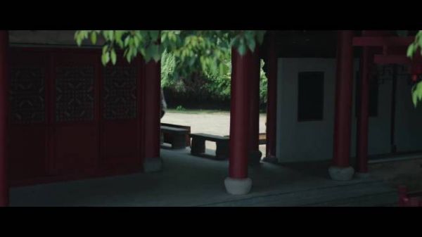 徐正溪雨中跪求,萧长卿为顾家淋透