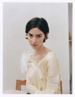 香奈儿 CHANEL 好爱她，新专发行前夜为她释出物料！