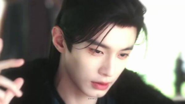 看完《百花杀》才发现何与演技进步明显…