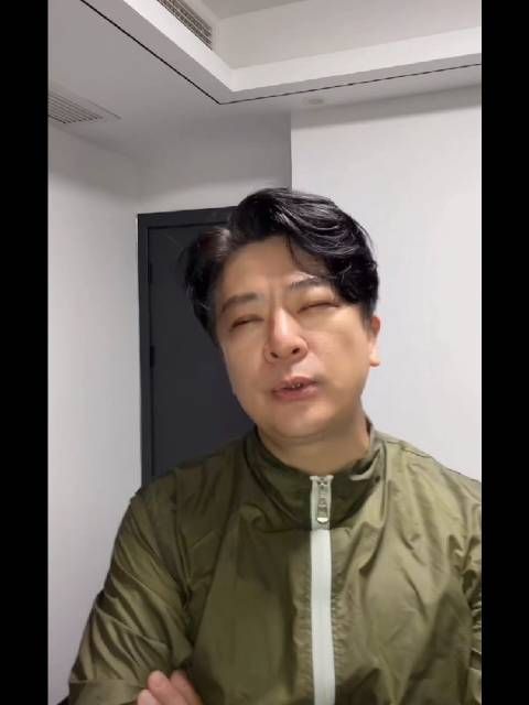第一次听演员于毅唱歌，他每天练声，这状态还真不错啊