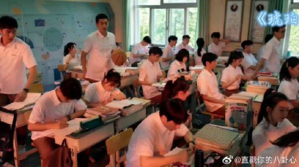 《琥珀樱桃》：蒋峤西套路深，让樱桃帮忙接水，我不挑