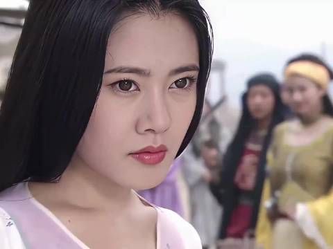 这部剧的选角是真“离谱”——离谱到除了男主，全剧组都是美人