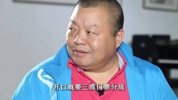 2014年，成龙60岁生日邀请赵本山赴宴，成龙特别交代：老赵啊，人来就行，千万别带礼物…