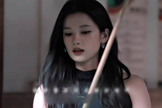 现在妹妹完全比格来着哈哈哈哈，就这样只对哥哥叛逆 把陈异吃的死死的