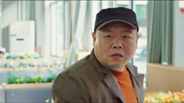 男子发现同事戴22年前案赃物项链