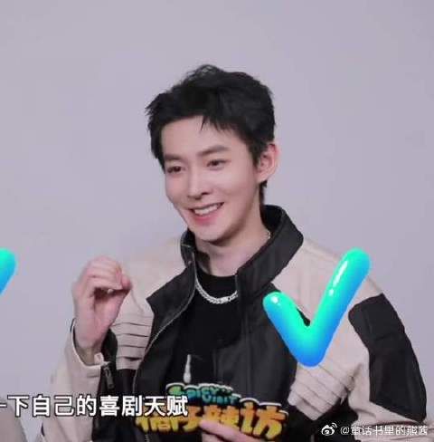 哈哈哈,我已经准备好打开所有脑洞来脑补这个剧情啦