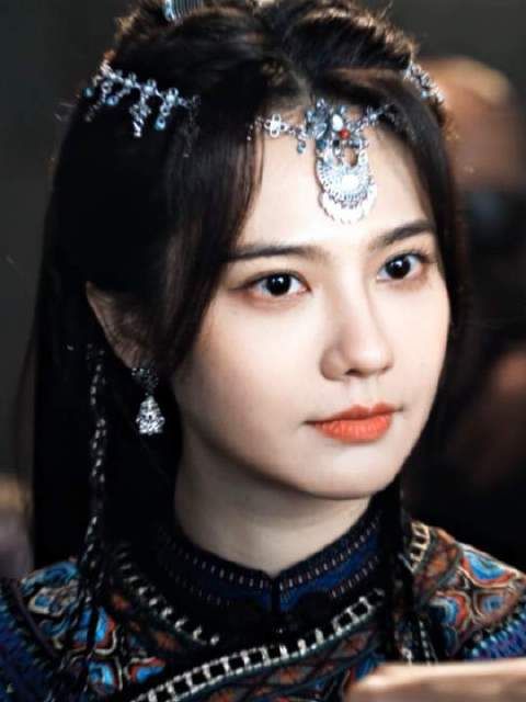 “老娘天生丽质,套个麻袋都好看”——谁说不是呢?张海琪的魅力根本挡不住!