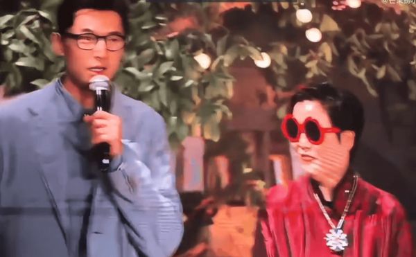 现身友人婚礼送上戒指 胡歌顺势调侃自己年岁渐长