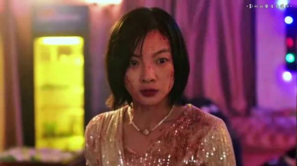 看警花们如何绝地反击