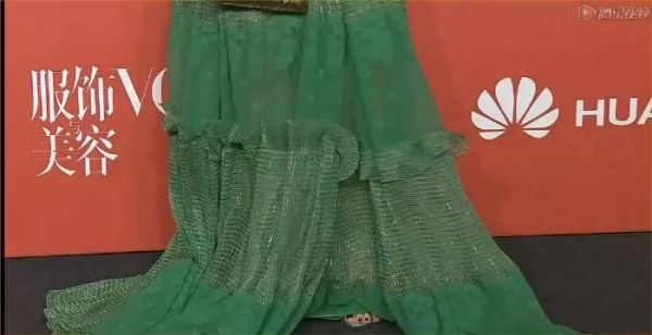 唐艺昕参加vogue实力派
