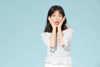 已婚女人由着你这么碰，那肯定是对你有意思