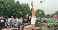 自掏腰包砸百万！吴克群买下250吨滞销西瓜，全程不带直播带货！