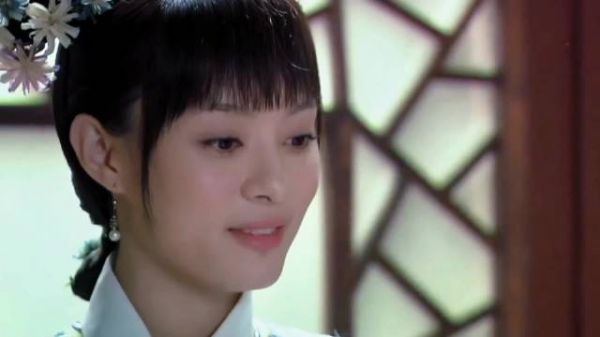 就喜欢看《甄嬛传》里面刚入宫的青春美丽大女主