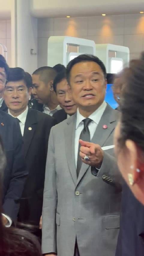工作记录 和泰国总理的珍贵合影也是让我蹭到了！