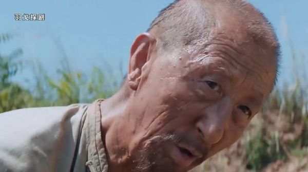 昨天还油泼面管够，今天就差点饿死在路边！黑娃逃出白鹿原，以为天高任鸟飞