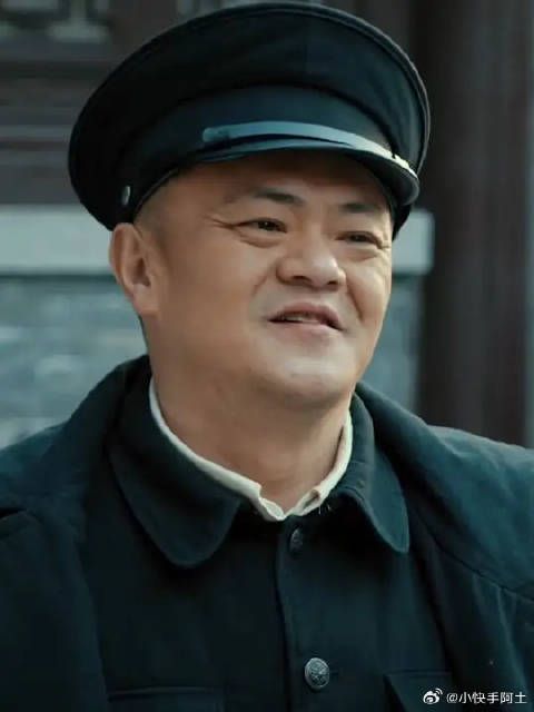 多爷勘察现场的眼力是真的毒