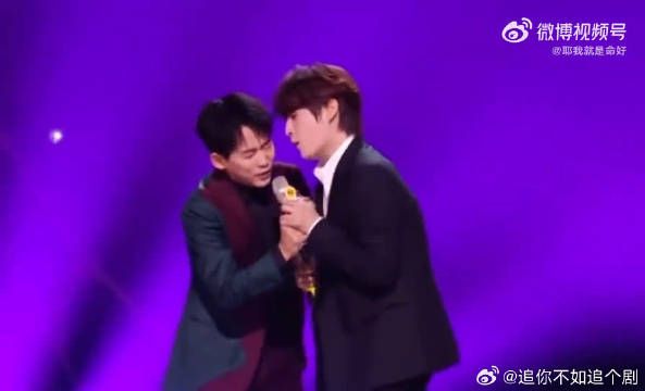 苏醒张远直播串讲抢麦，兄弟松弛氛围招人喜欢