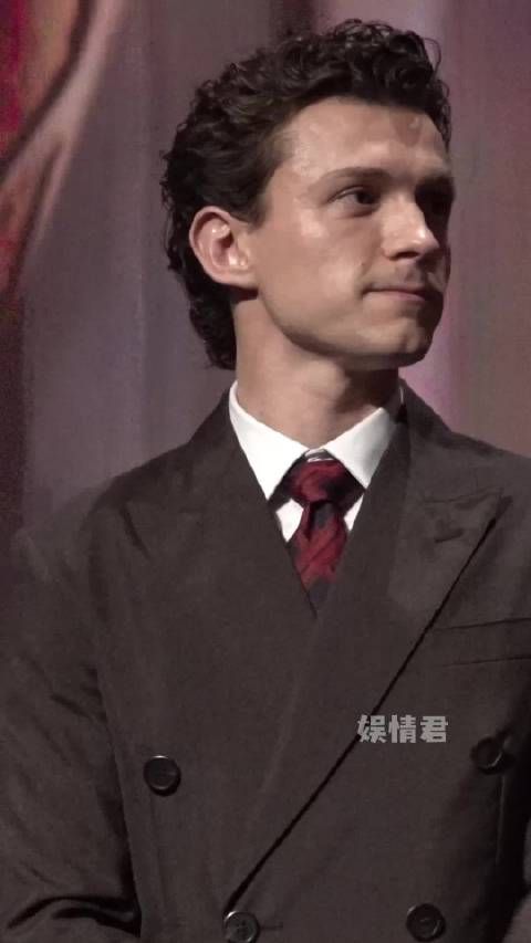 少年终学会独自扛起一切，还是那个爱笑的