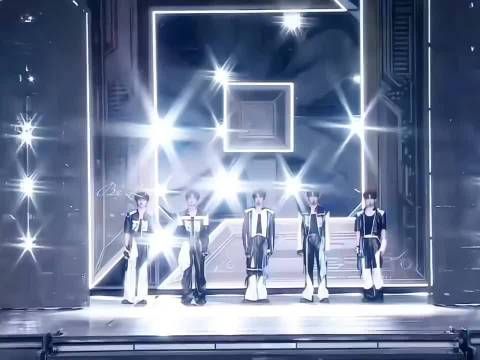 登陆少年青岛演唱会直播状态格外亮眼！