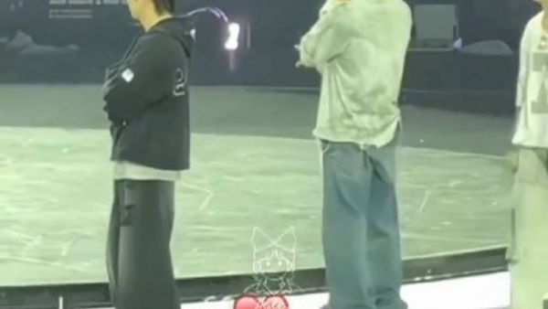 小猪会魔法 控制升降台升起来