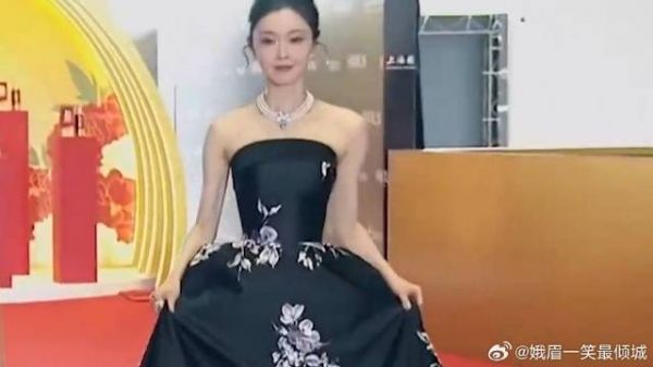 宋轶红毯造型好惊艳！蚂蚁腰实锤了，谁看了不嘶哈一声啊