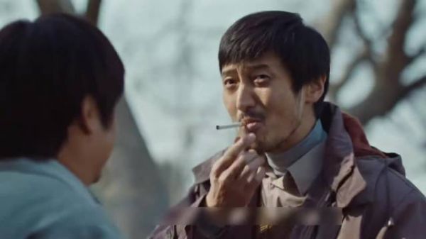 一双烧焦皮鞋照尽人性 凶案沦为底层荒诞闹剧