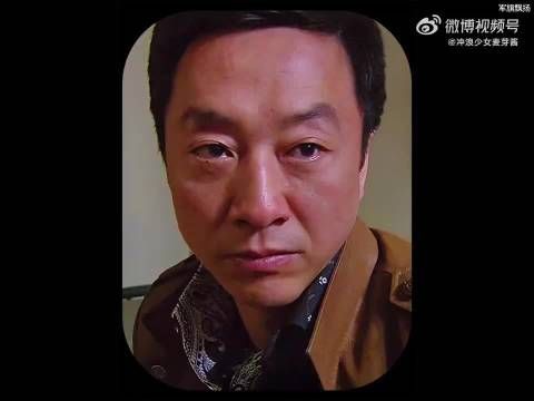 男子借拍照之名偷拍我军布防图