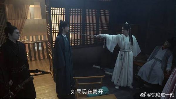 旺福被杀，方多病怀疑李莲花是凶手，持刀要抓他回宗门