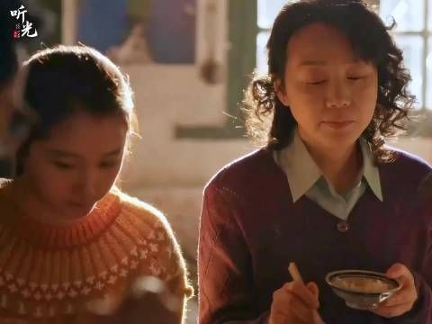小巷人家庄家奶奶饭桌盘算，介绍领导亲戚为晚辈谋前途