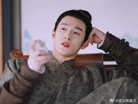 袁狐狸你果然是狐狸，腹黑又霸气