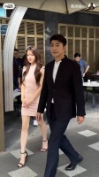 香港知名男星回归拍剧压力大，自曝怕被骂演技差，靠直播成功翻身
