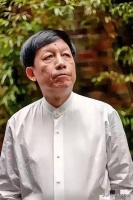 易中天悼念东野圭吾 引发全网热议