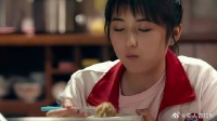 哥哥做了香菇炖粉条，一看就不好吃，妹妹竟吃光！