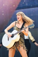 Taylor Swift出道20年的星路历程