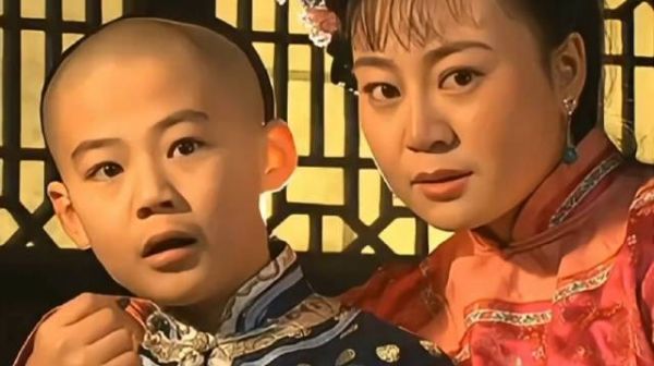 看了几遍，依然觉得这段还是非常搞笑的