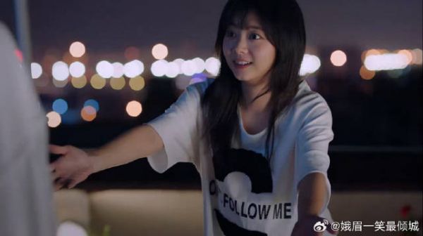 李尖尖躲凌霄，凌霄以为她喜欢子秋，李尖尖急忙解释