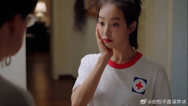 贺繁星跟元宋遛狗,化精致妆容,亲爸:跟妖精似的