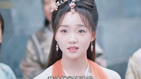 小狐狸偷睡美男被抓包，宿命感双向奔赴
