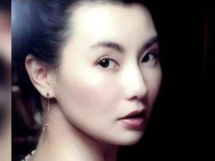 颜值在线，个性拉满，心动指数爆表！青蛇 又美又飒 vogue