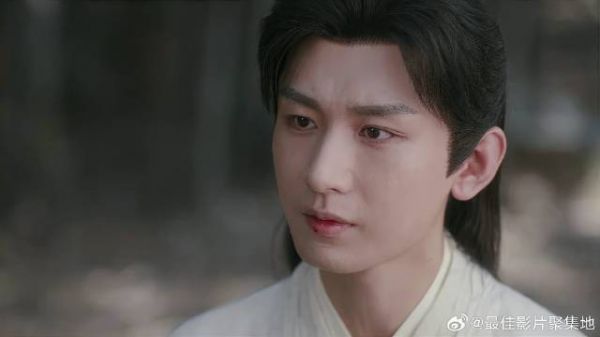 李莲花费劲给笛飞声下毒 只是为了要挟他，办这件小事