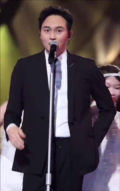 张智霖演新郎,张远演前男友,如果是张智霖的,张远输的也是情有可原啊