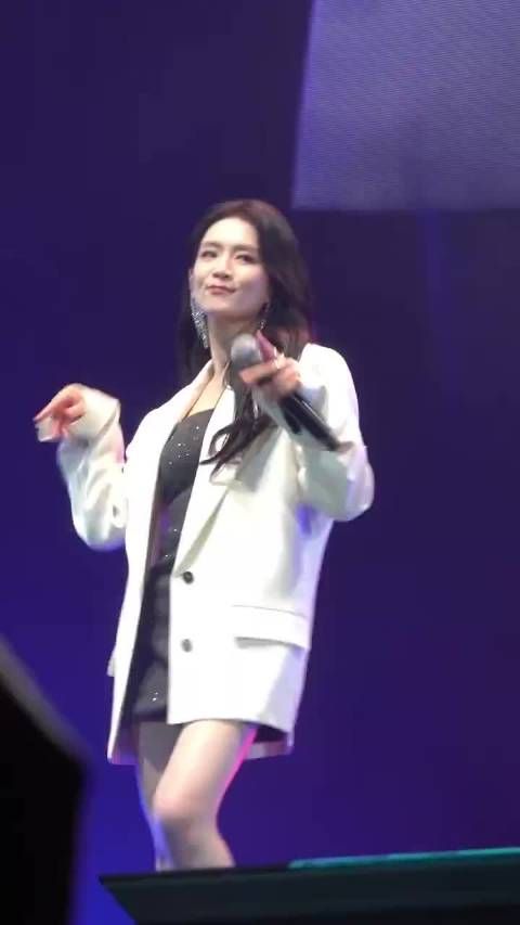 陈昊宇演唱会舞台直拍