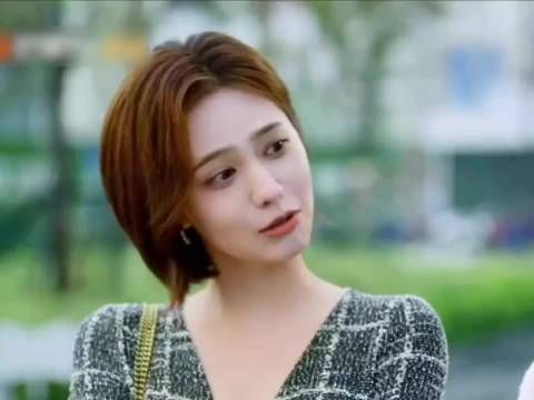 当年夸女主倾国倾城的女配，现在火了